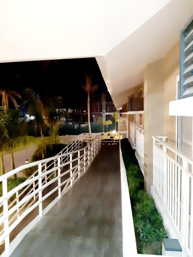 Ania Rooms@Amani Grand Residences Near Airport Isla de Mactán Exterior foto
